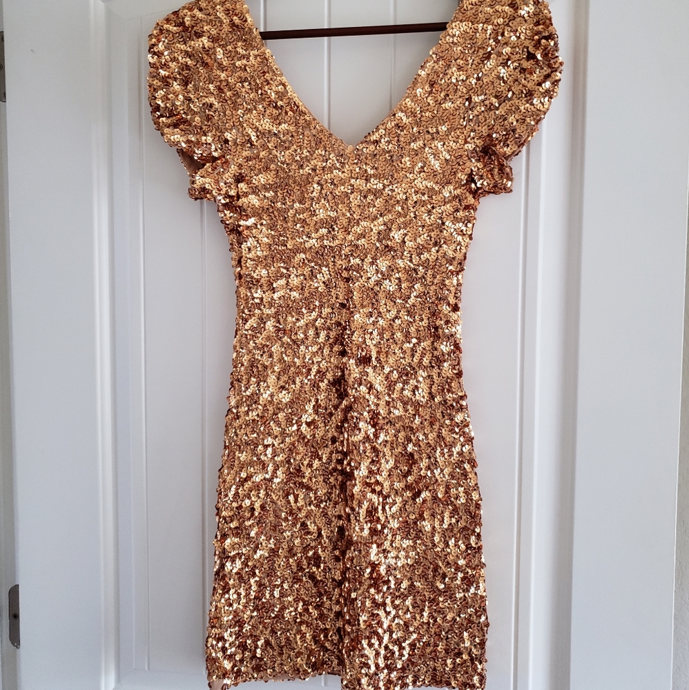 ANNA-KACI Sz. Small Gold Sequence Dress